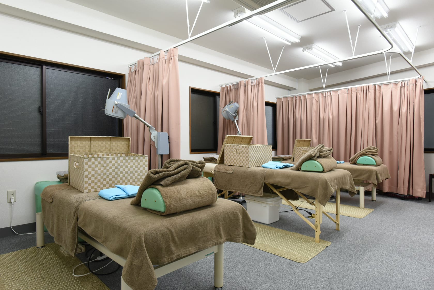 誠心堂薬局,内観,施術室