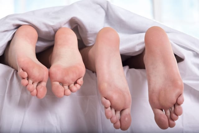 カップル足の裏